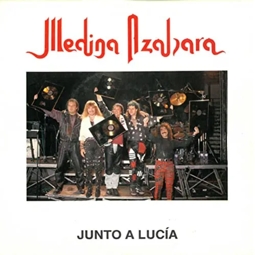 Junto a Lucía